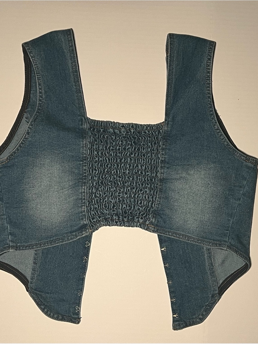 Subcategory selection for women's shorts - Picture 2 of 7